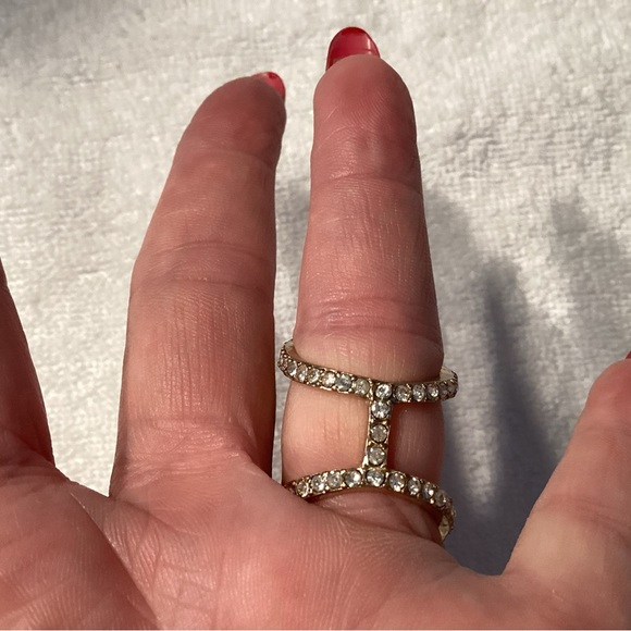 Ring - Picture 2 of 3